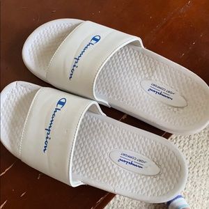 Champion Slides White